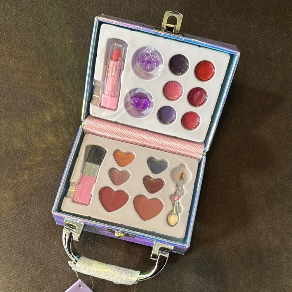 Girl’s Claire's Club Holographic Kids Travel Makeup Set